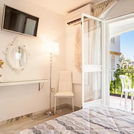 Διαμέρισμα Beautiful In Malaga With Outdoor Swimming Pool, Wifi And 3 Bedrooms *